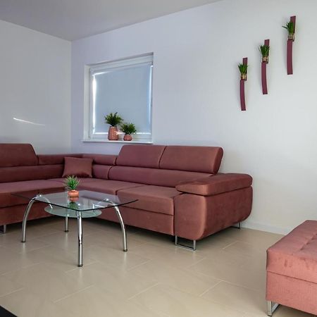 Nowy Apartament Z Duzym Tarasem I Parkingiem Swinoujscie Ngoại thất bức ảnh